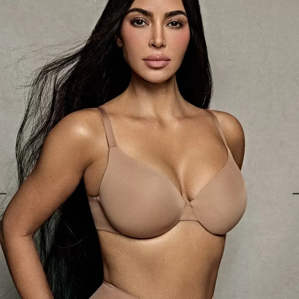 SKIMS Full Coverage Lightly Lined Bra - Picture 5 of 5